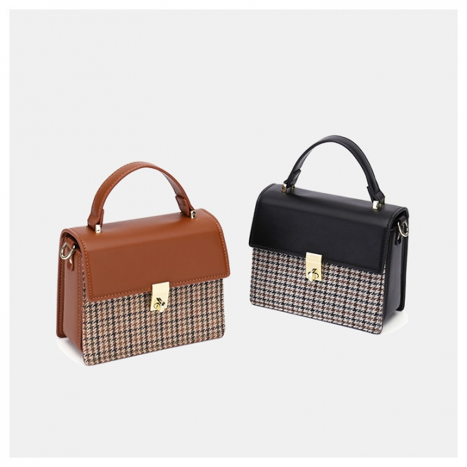 Made in China PU Leather Gingham Pattern Flap Bag 
