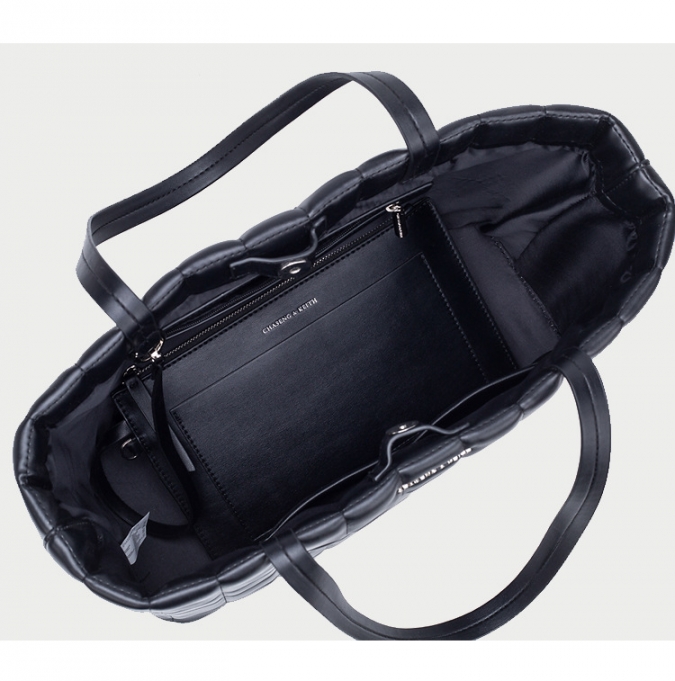 grand sac fourre-tout personnalisé en cuir synthétique polyuréthane noir matelassé 